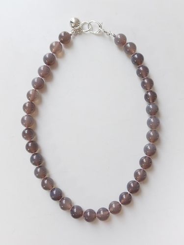 Taupe Gemstone Knot Necklace - August Harmony - Modalova