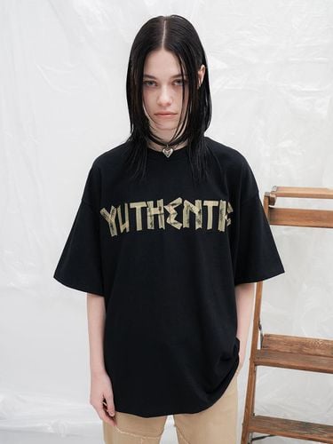 Logo Boxy T-shirt _ Black - YUTHENTIC - Modalova