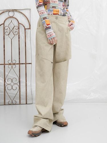 Cut-Out Pants _ Light Beige - YUTHENTIC - Modalova