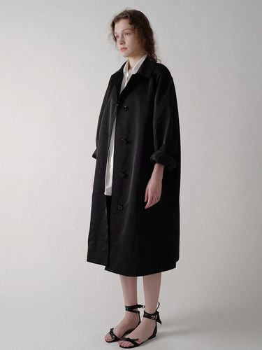 Nylon Volume Balmacaan Trench_Black - NOTHING WRITTEN - Modalova