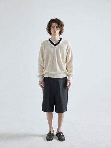 Knit Banding Bermuda Pants_Black - whatever we want - Modalova