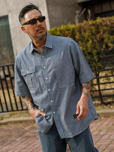 Stripe Double Pocket Oversized Short Sleeve Shirt - RUGGED HOUSE - Modalova