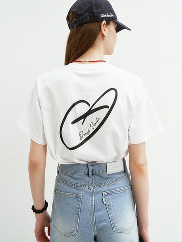 Unisex Heart D Logo T-shirt Off White_UDTS4B140OW - Dunst for WOMEN - Modalova