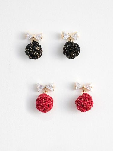 Mini Crystal Bow And Knit Ball Earring - MERRYMOTIVE - Modalova