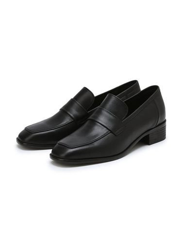 Black Square Toe Basic Loafer - JILL BY JILLSTUART - Modalova