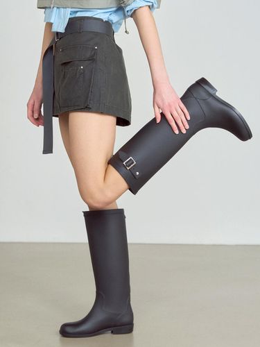 Meria Buckle Point Long Rain Boots - AVISPA - Modalova