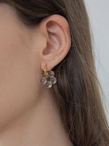 Way] Glass Flower Surgical Hoop Earring - MERRYMOTIVE - Modalova