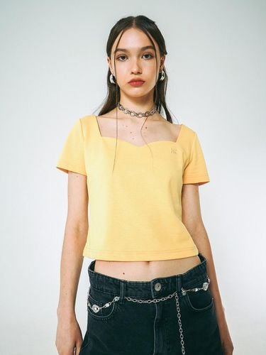 Heart Neck Crop T-shirt - NOTKNOWING - Modalova