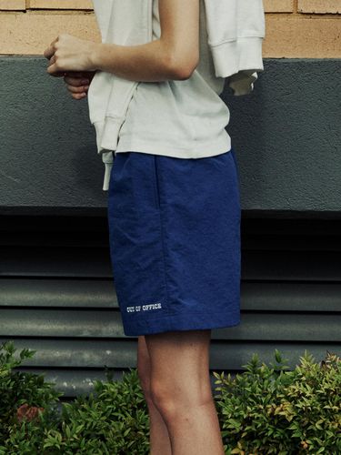 Out Of Office Nylon Shorts_Navy - L’EAU - Modalova