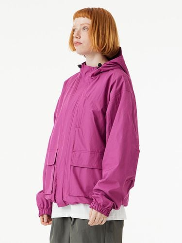 Essential Two Way Zip Up Hooded Windbreaker - URBANAGE - Modalova