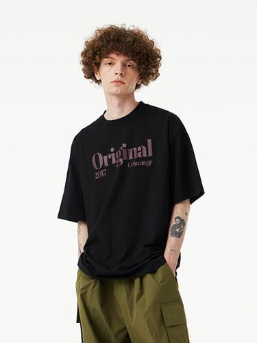 Oversized Original 2017 T-Shirt - URBANAGE - Modalova