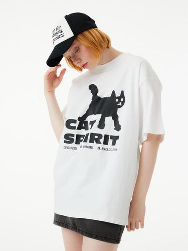 Oversized Cat Spirit Short-Sleeve T-Shirt - URBANAGE - Modalova