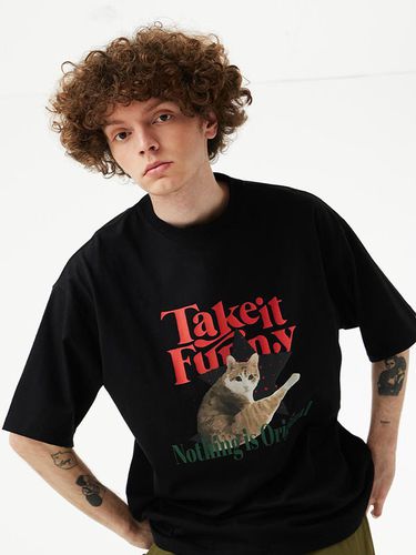 Oversized Taky It Funny Pet T-Shirt - URBANAGE - Modalova