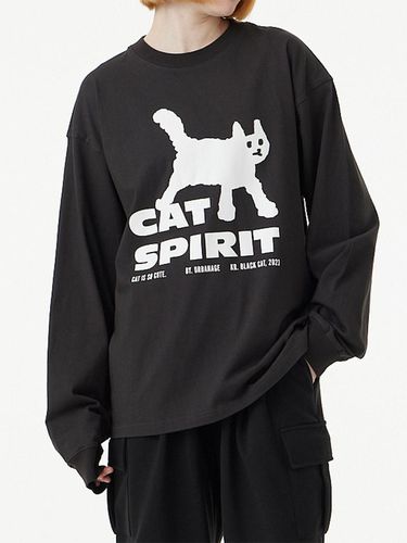 Cat Spirit Long-Sleeve T-Shirt - URBANAGE - Modalova