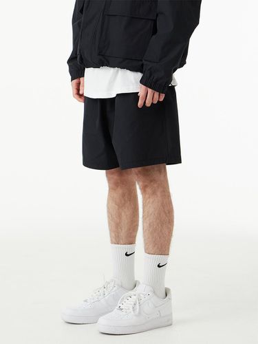 Waterproof Essential Shorts Black - URBANAGE - Modalova