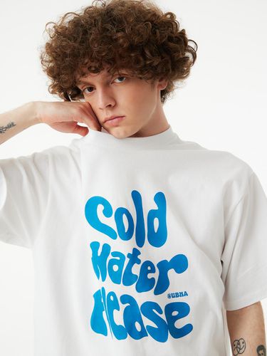 Oversized Cold Water Plz Short-Sleeve Tee - URBANAGE - Modalova