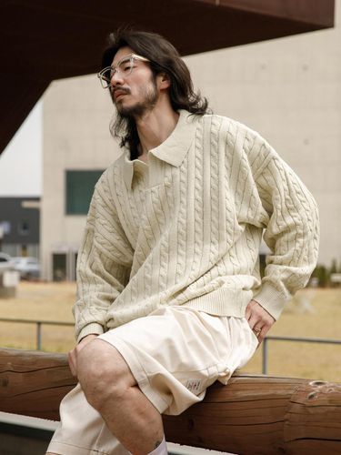 Tones Cable Collar Knit Top_Soft Beige - RUGGED HOUSE - Modalova