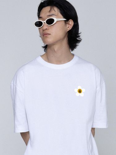 Small Flower Dot Smile T-shirt_White - GRAVER - Modalova