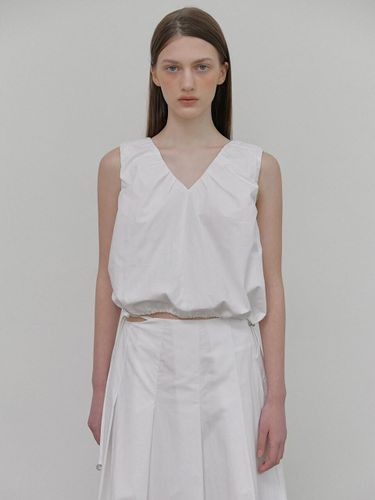 V String Sleeveless Blouse, White - ETMON - Modalova