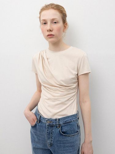 Draping Short-Sleeved T-Shirts_Beige - RRACE - Modalova