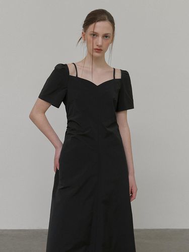 Heart Strap Shirring Dress, Black - ETMON - Modalova