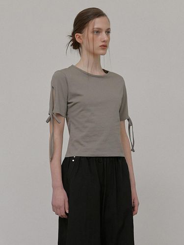 Slit Sleeve T-Shirt, Ash Brown - ETMON - Modalova