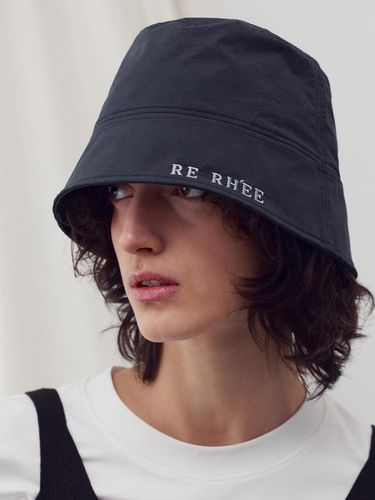 Logo Embroidered Sheer Bucket Hat_Black - RE RHEE - Modalova