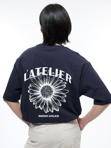 Semi Oversized Flower Graphic T-shirt_Navy - TNGT - Modalova