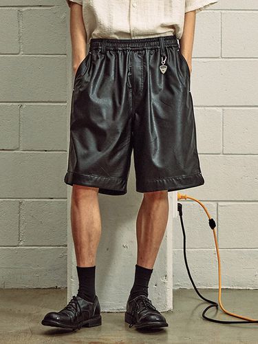 Clef Bermuda Shorts_Black - MMIC - Modalova