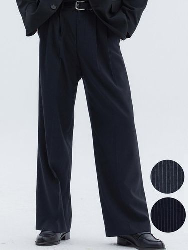 Comfort Stripe Two Tuck Slacks_Black - Trip LE Sens - Modalova