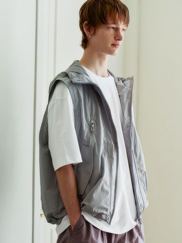 Way Nylon Hooded Vest_Light Gray - TMAKER - Modalova