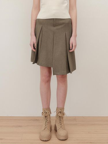 Asymmetrical Pleated Midi Skirt - YUSE - Modalova