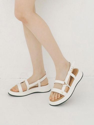 Witty Platform Sandals - CHERTOI SEOUL - Modalova