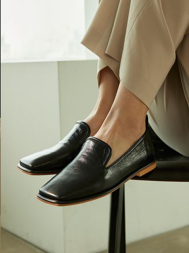 Square Detail Classic Loafer_Black - Meiel Dew - Modalova