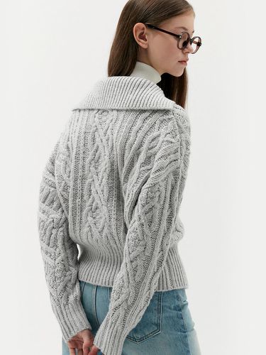 Fishermen Cable Collar Cardigan () - MONGDOL - Modalova