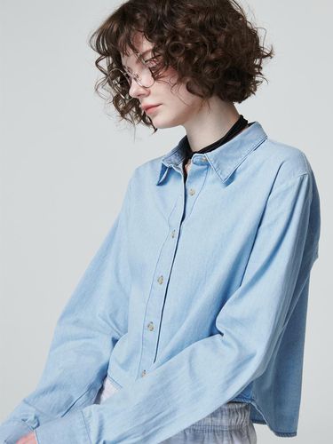 Cropped Denim Shirt_Light Indigo - MaLoupe - Modalova