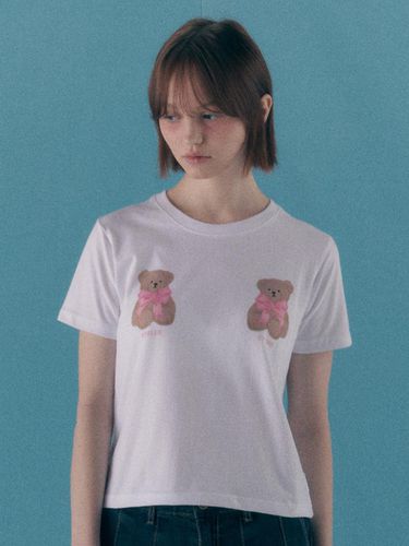 Ribbon Bear Crop T-shirt_White - AMBLER - Modalova