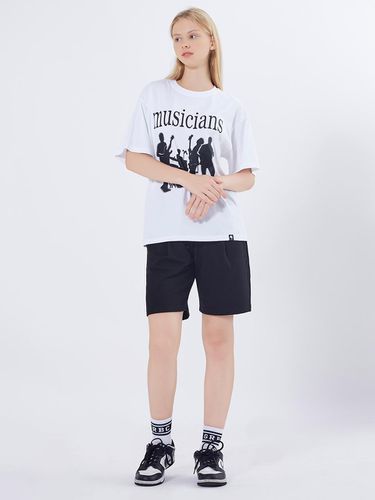 Musician Oversize Short Sleeves T-Shirt Shorts Set - GHOST REPUBLIC - Modalova