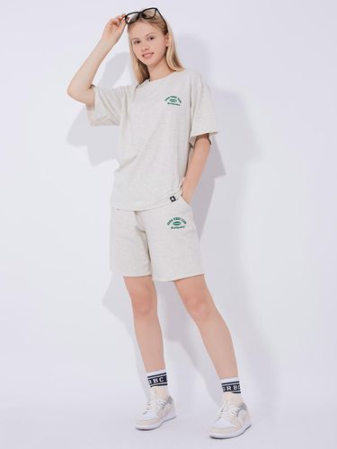 Club Ivy Oversize Short Sleeves T-Shirt Shorts Set - GHOST REPUBLIC - Modalova