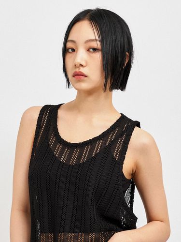 Oversized Craft Knitted Sleeveless Top _ - C Wear by the Genius - Modalova