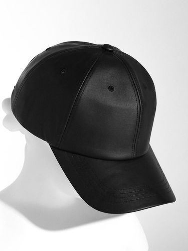 Oversized Leather Ball Cap _ Black - C Wear by the Genius - Modalova