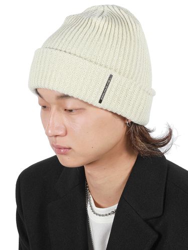 Metal Label Knit Beanie - C Wear by the Genius - Modalova