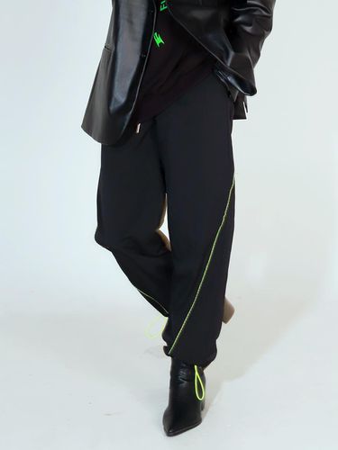 Acid Cross Line Nylon Jogger Pants_Black - SSERPE - Modalova