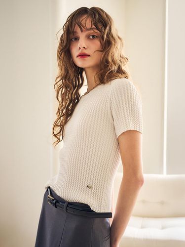 Textured Short-Sleeve Knit Top White - GENERAL IDEA - Modalova