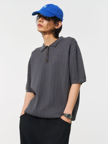 Punching Cable-Knit Polo Shirt Charcoal - GENERAL IDEA - Modalova