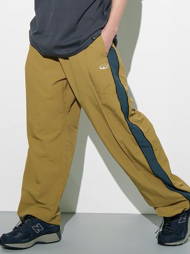 Logo Piping Nylon Pants - CAMELWORK - Modalova