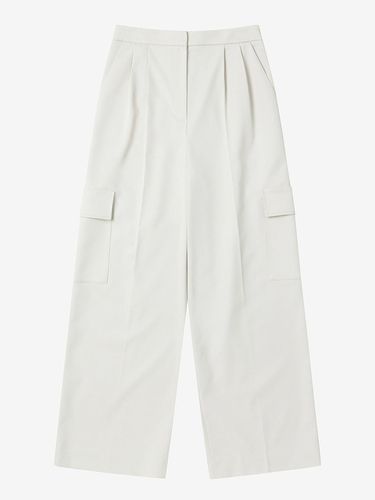 Back E Band Cargo Tuck Pants - LUV.M - Modalova