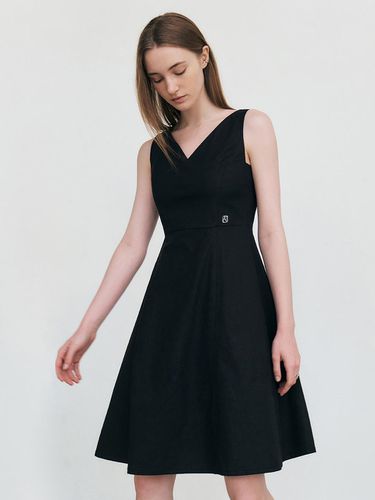 V-neck Flared Dress _ Black - ARTID - Modalova