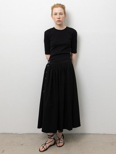 Pleats Slit Skirt_Black - RRACE - Modalova