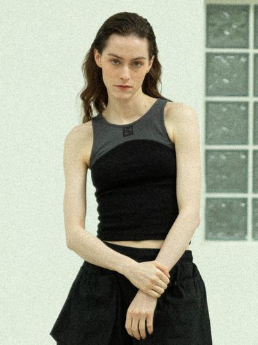 Bow-Sleeveless-Top _ Black - LIFE PER CHARGE - Modalova